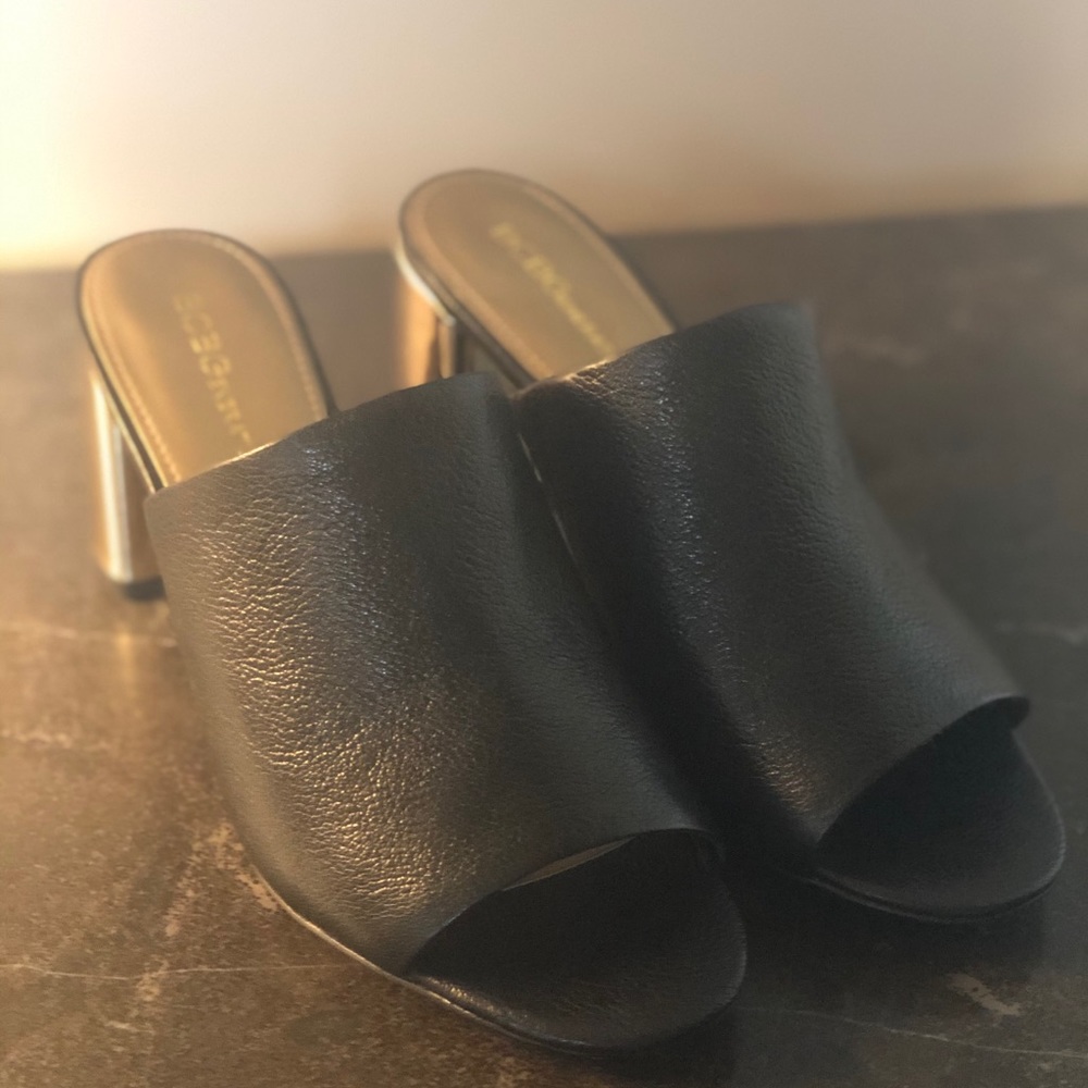 Heeled slides